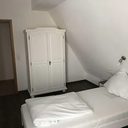 Отель Braeuhaeusle Baienfurt