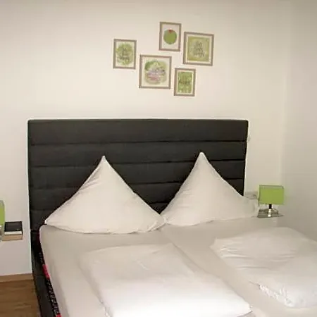 Braeuhaeusle Hotel 3*